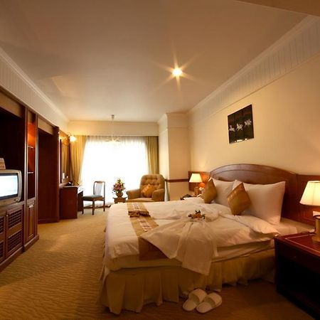 Grand Diamond City Hotel & Casino Poipet Eksteriør billede