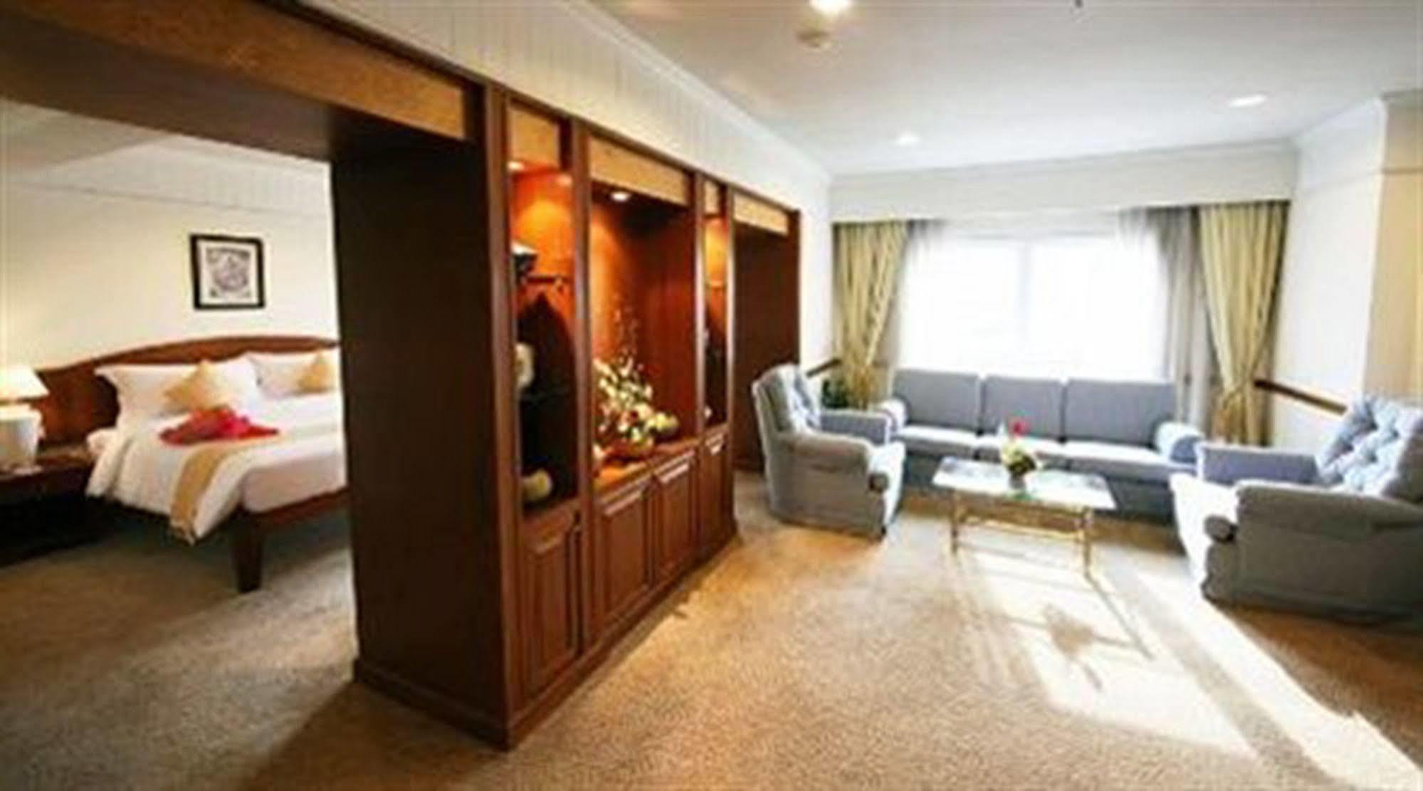 Grand Diamond City Hotel & Casino Poipet Eksteriør billede